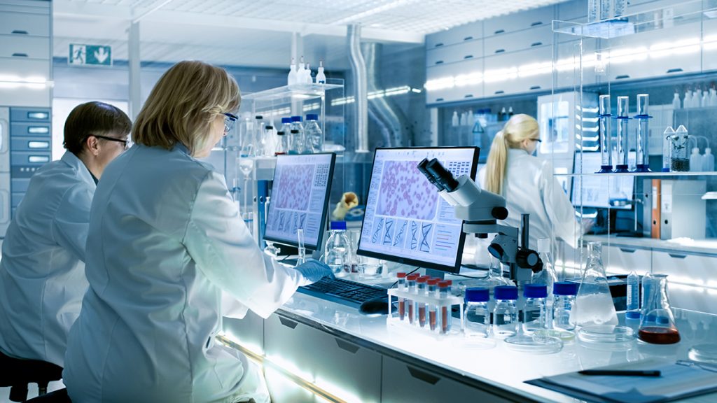 Laboratory-Technicians-Using-Computers
